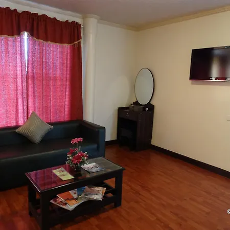 Ruemango Apartelle And Suites